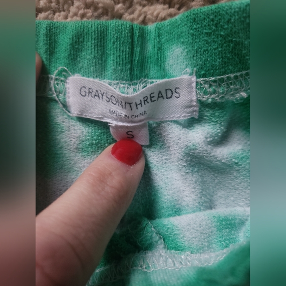 Kelly Green Sweatpants - Picture 3 of 3